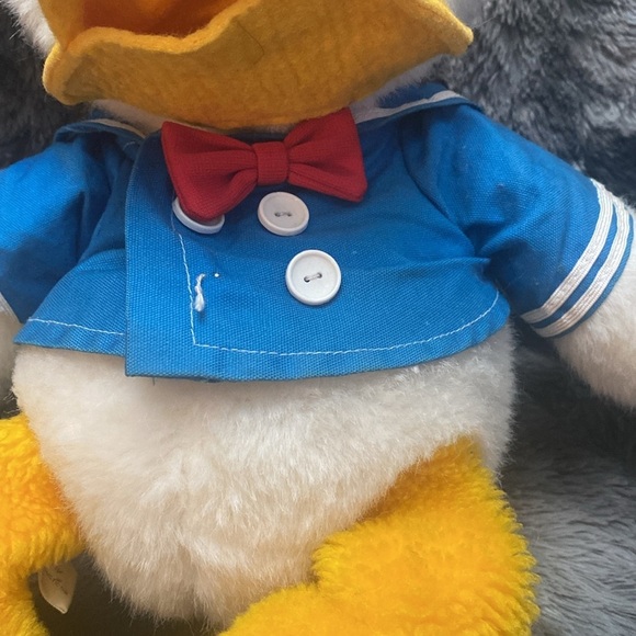 Vintage Donald Duck Plush Toy Doll
Disney Japan Sun and Star RARE
Collectible - Picture 8 of 16